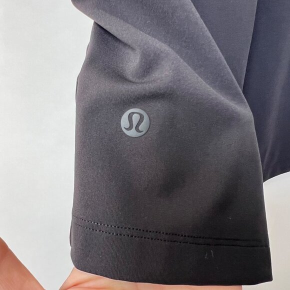 Lululemon On the Fly Short 2.5” - Black - Size 6 J188 - Picture 6 of 9